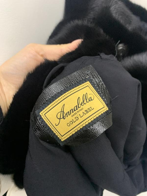 Земли и особняки, драгоценности, элитная мебель и предметы искусства: чем владеет пятый президент Украины Петр Порошенко 10