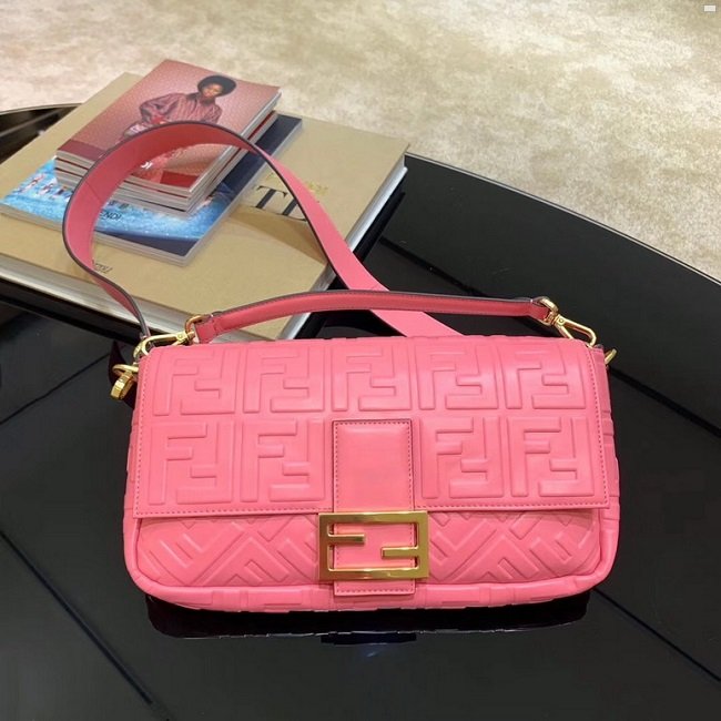 Земли и особняки, драгоценности, элитная мебель и предметы искусства: чем владеет пятый президент Украины Петр Порошенко 11