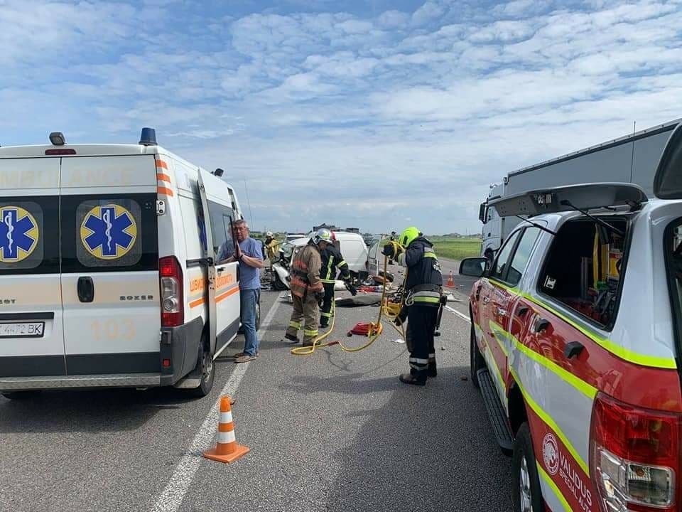 В Ровенской области произошло смертельное ДТП: есть погибшие и раненые 2