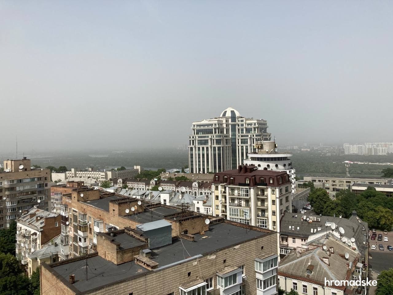 Песчаная буря накрыла Киев и другие города Украины 2