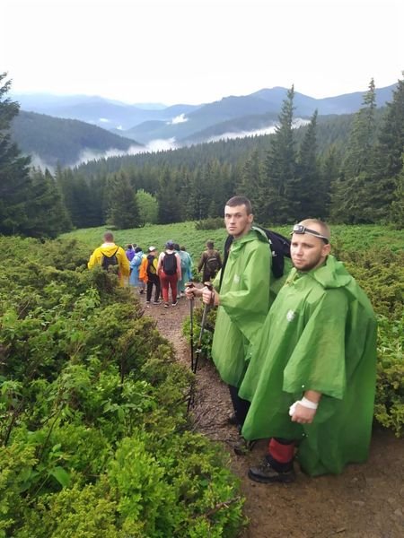 На Говерле из-за сильных ливней застряли 46 туристов 2