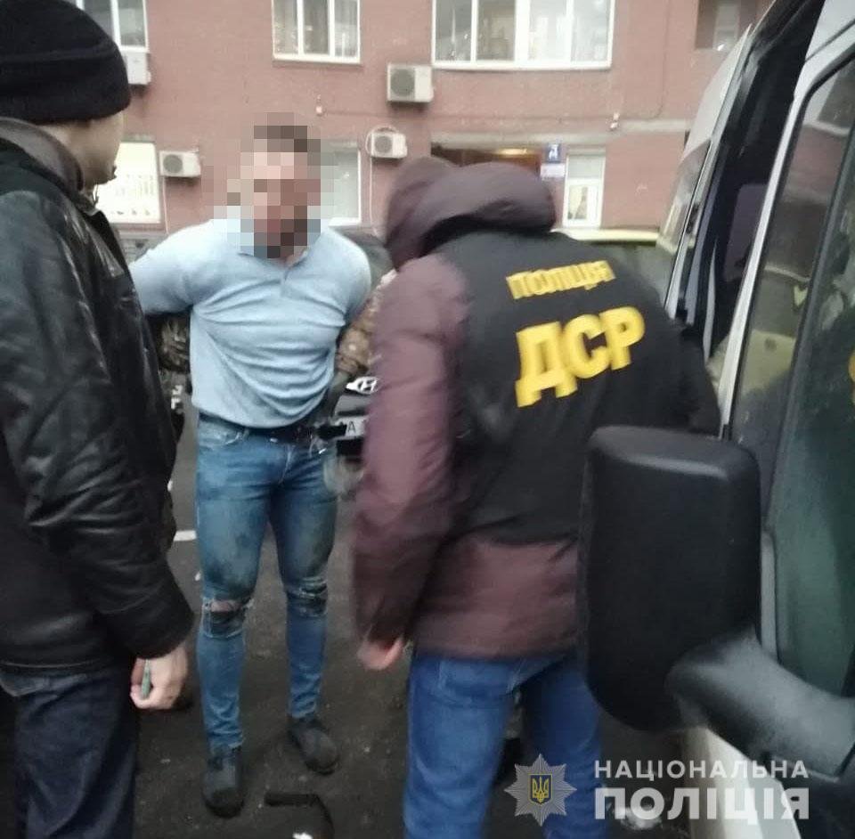Задушили и хотели закатать в бетон: в Киеве трем мужчинам грозит пожизненное за убийство музыканта 1