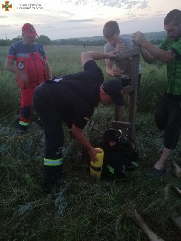 В Одесской области в колодце нашли погибшими мужчину и его сына В Одесской области в колодце нашли погибшими мужчину и его сына