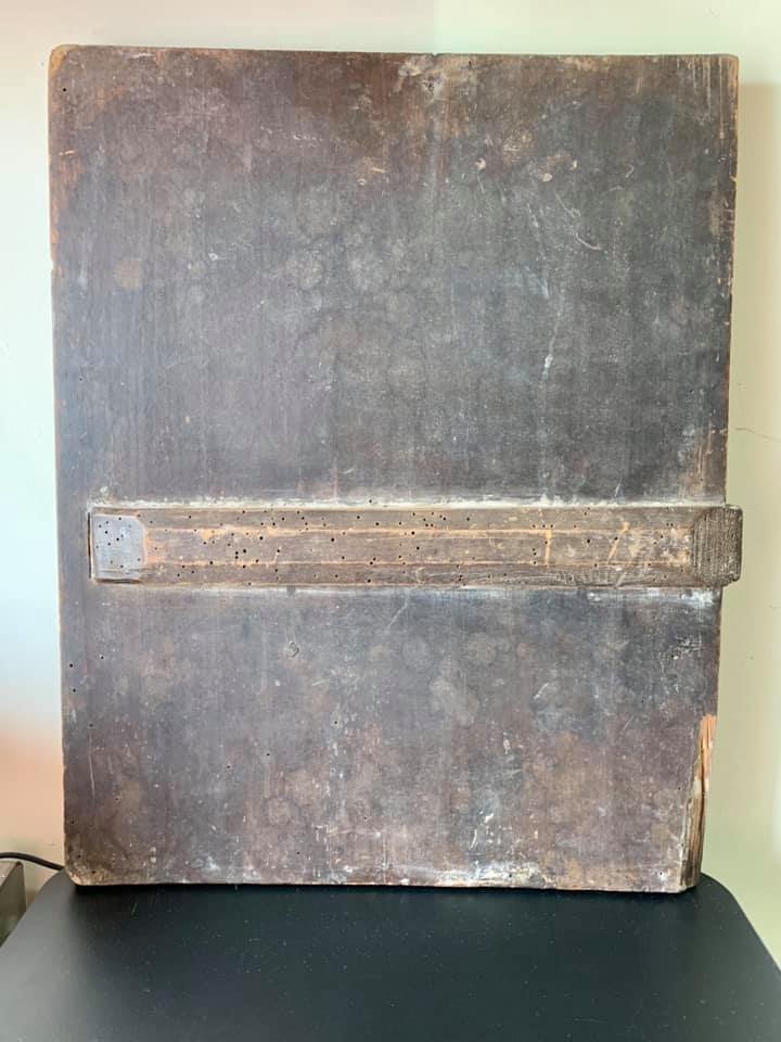 З України до США під виглядом кухонної дошки намагалися вивезти цінну ікону 3