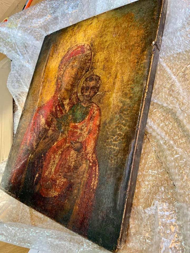 З України до США під виглядом кухонної дошки намагалися вивезти цінну ікону 2