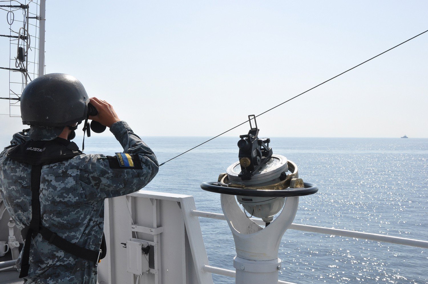 В Чёрном море во время учений российские корабли постоянно следили за кораблями Украины и стран НАТО 1