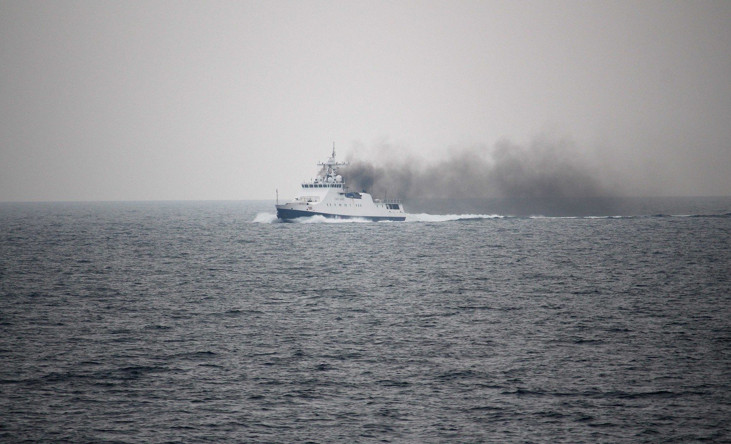 В Чёрном море во время учений российские корабли постоянно следили за кораблями Украины и стран НАТО 2