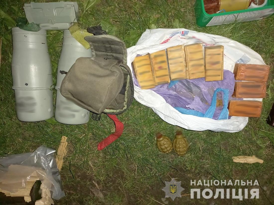 Постріл в спину: пораненого в Житомирській області 9-річного хлопчика вертольотом доставили до лікарні Києва, стрілка затримали 3