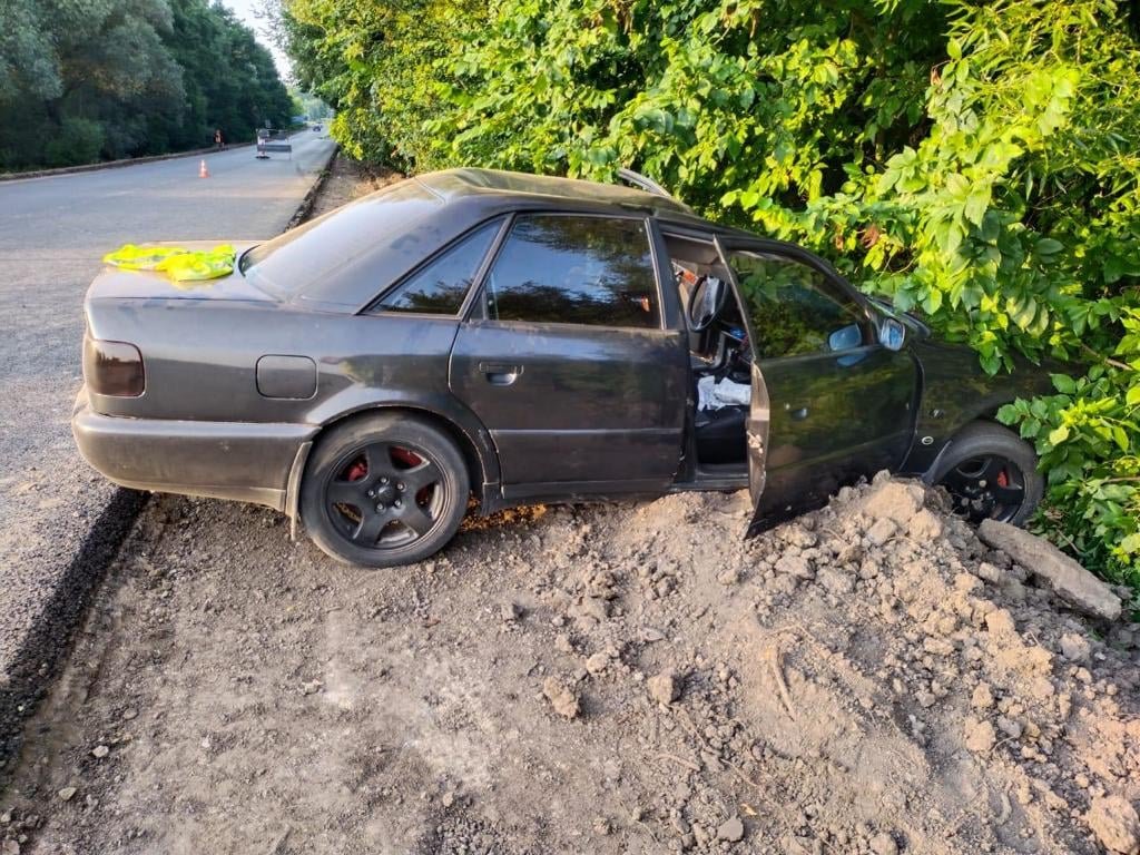 Во Львовской области 20-летний парень насмерть сбил мужчину, ремонтировавшего дорогу 1