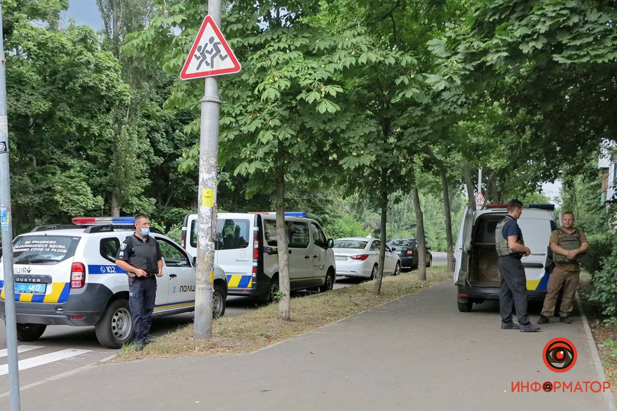 В Киеве произошла стрельба на улице: мужчина получил огнестрельное ранение  в ногу 8