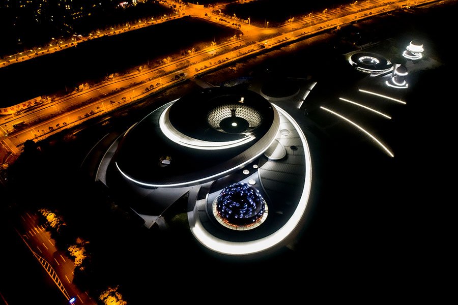 В Шанхае открыли самый большой в мире планетарий: как он выглядит 4