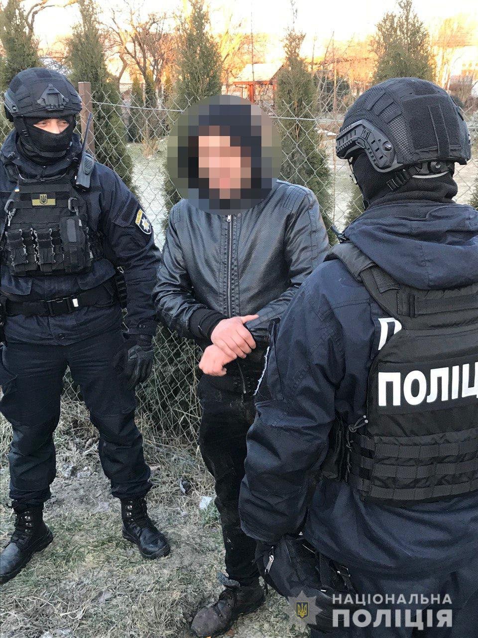 Поили и выбрасывали на обочине: во Львовской области банда грабила пассажиров рейсовых автобусов 2