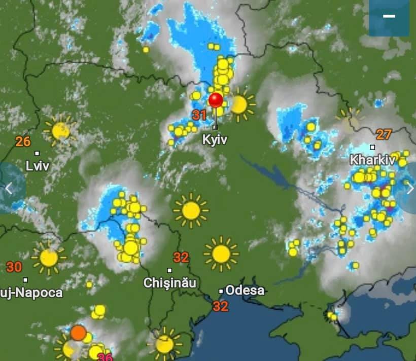 На Київ насувається гроза: синоптики попередили жителів столиці про можливі шквал і град 2