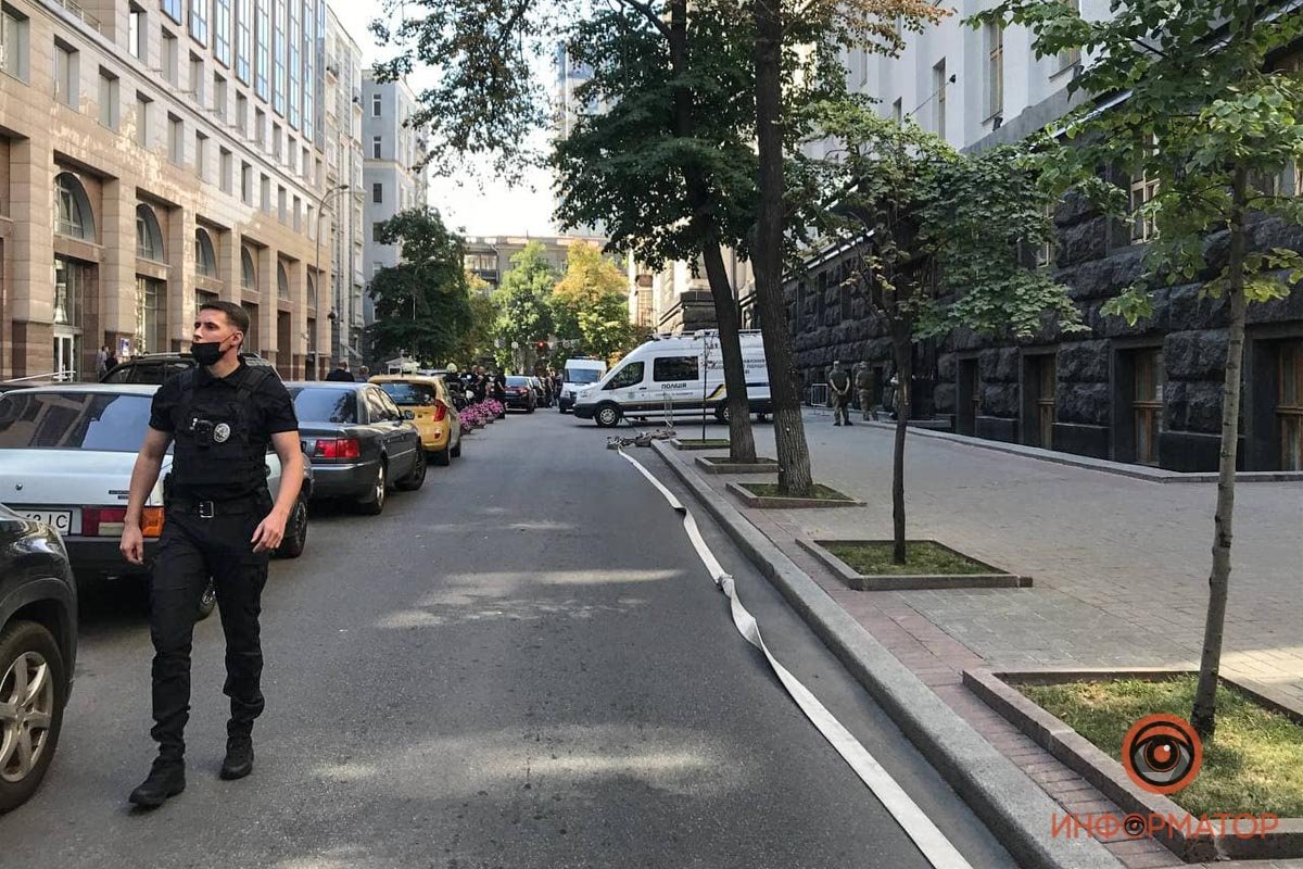 Территорию оцепили Территорию оцепили