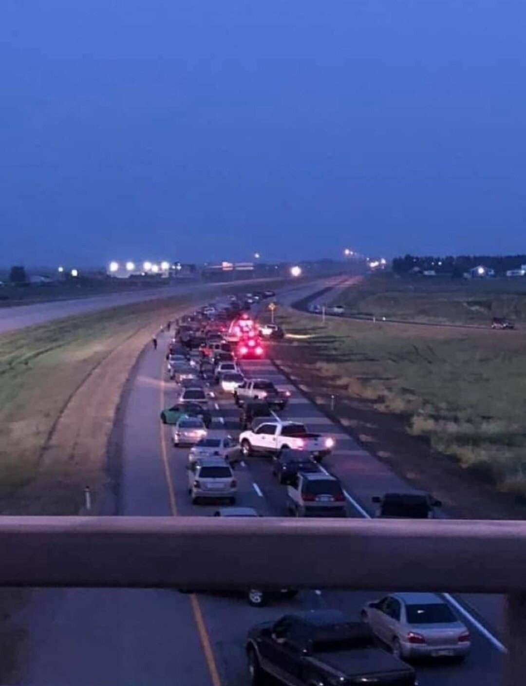 В сети появились фото с подготовки города Калгари к съёмкам The Last of Us от HBO 7