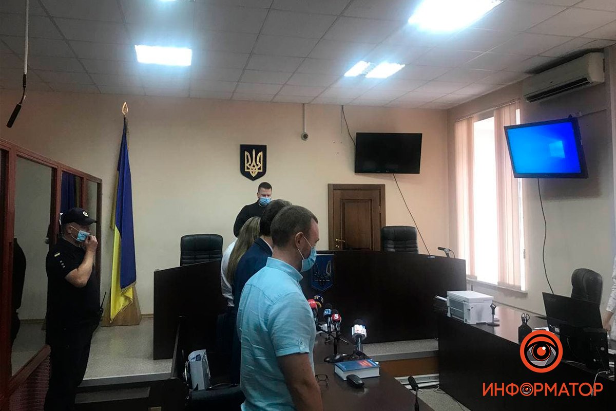 Мужчину с гранатой, угрожавшего взорвать правительство, арестовали 3