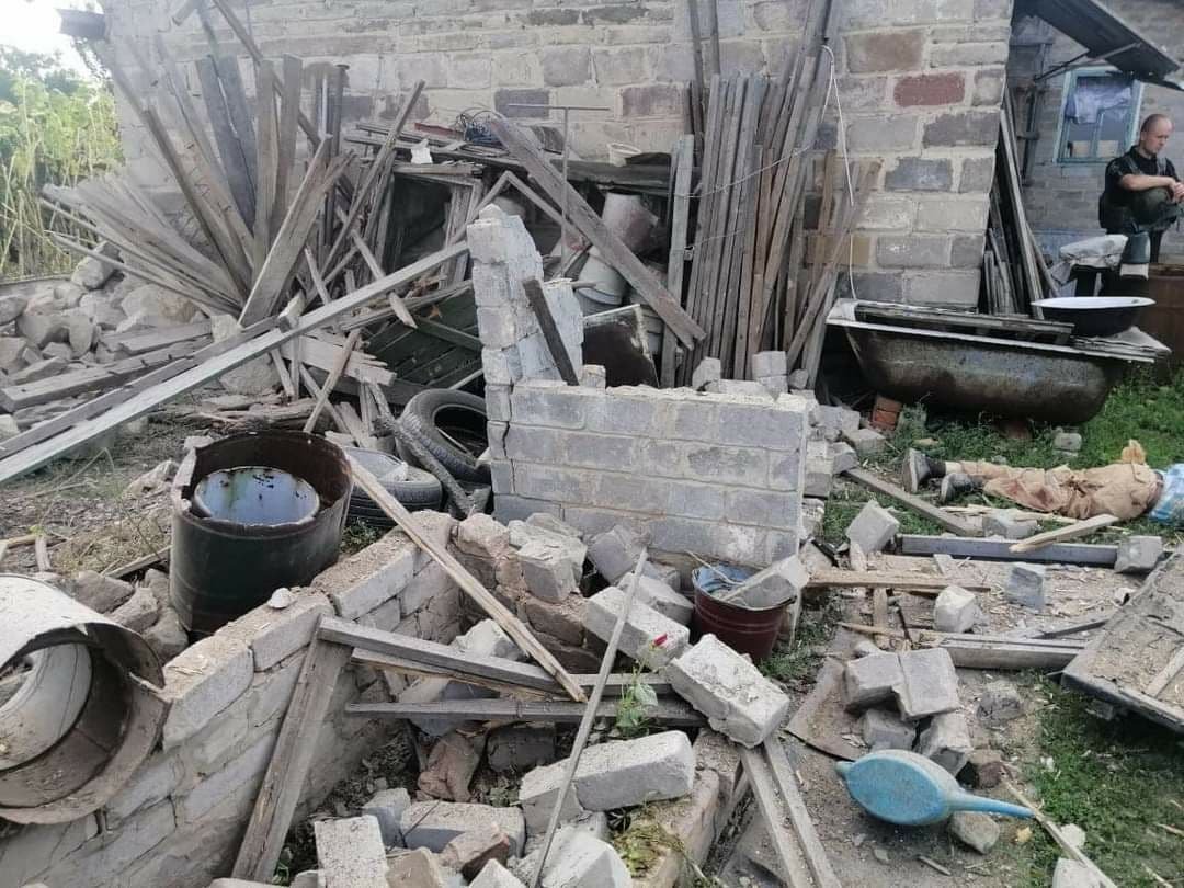 Поліція відкрила кримінальну справу через обстріл Новоселівки на Донбасі: загинув 86-річний чоловік 2