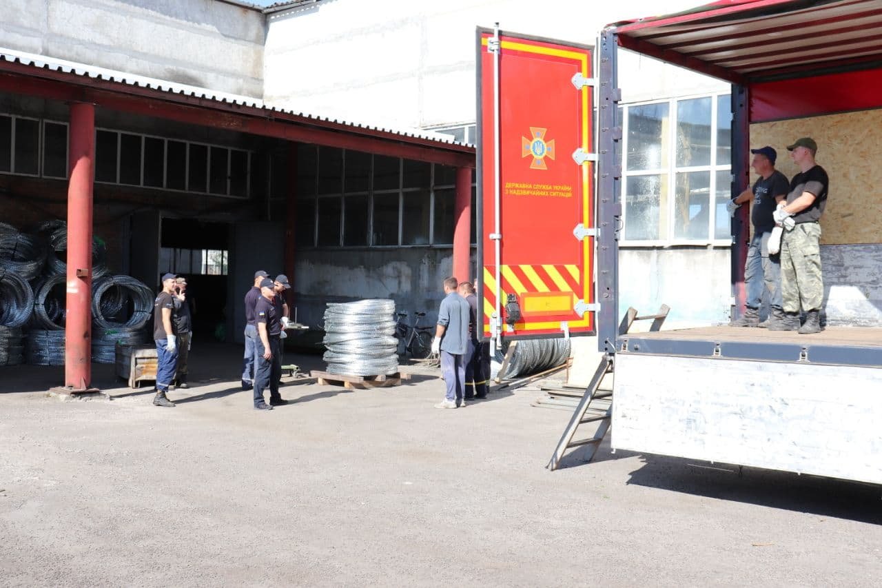 Украина отправила в Литву проволоку для усиления охраны границ от нелегальных мигрантов 1