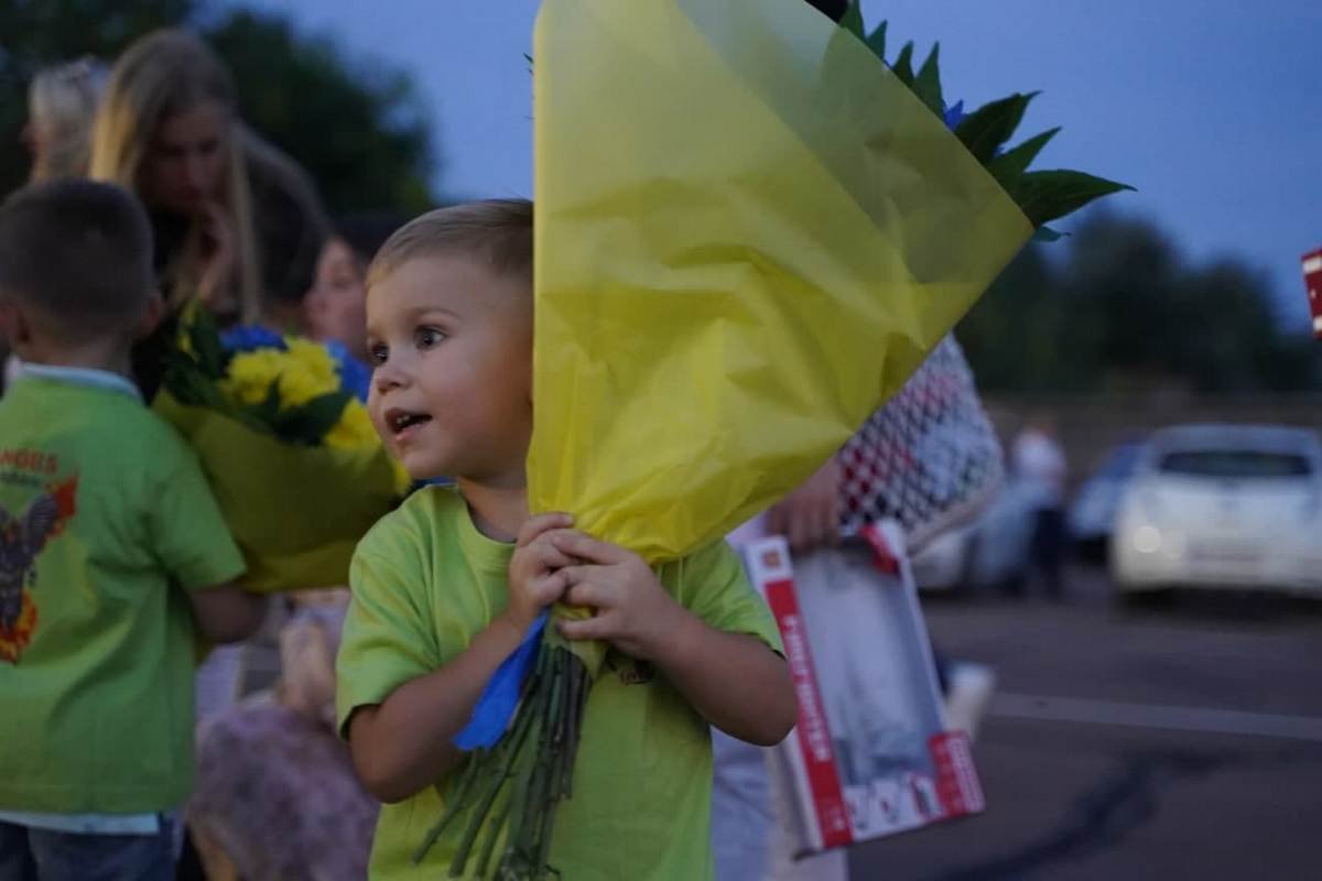 Українські рятувальники, які допомагали боротися з лісовими пожежами в Греції, повернулися додому 8