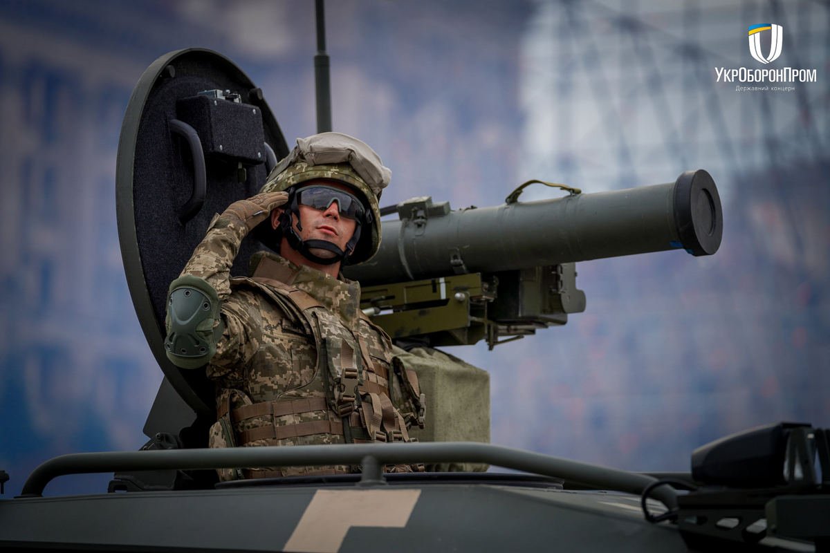 Войска, боевые самолёты и сотни единиц военной техники: как Киеве проходит репетиция парада ко Дню независимости Украины 17