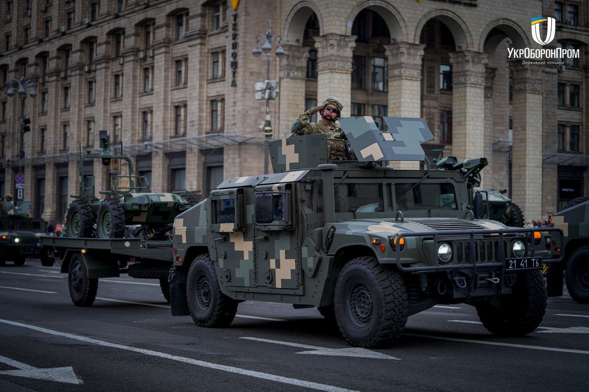 Войска, боевые самолёты и сотни единиц военной техники: как Киеве проходит репетиция парада ко Дню независимости Украины 20