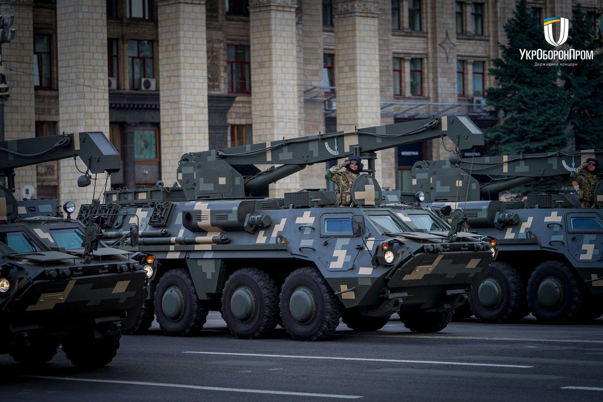Войска, боевые самолёты и сотни единиц военной техники: как Киеве проходит репетиция парада ко Дню независимости Украины 23