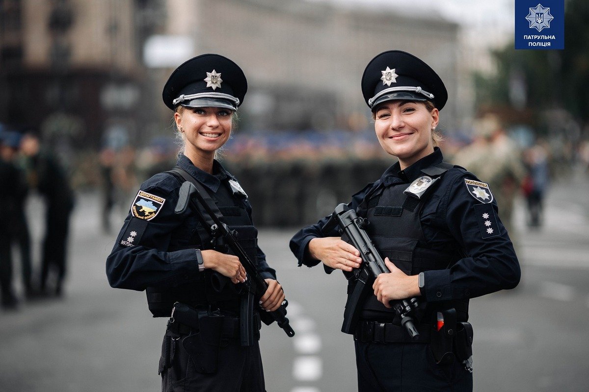 У параді військ на День незалежності України візьмуть участь патрульні. Фото з репетиції 6