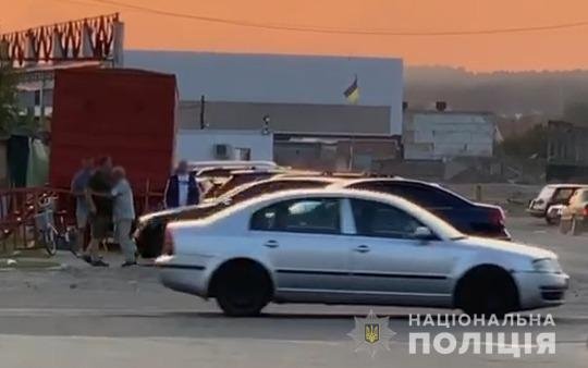 В Киевской области мужчины устроили стрельбу из-за нехватки мест в цирке: есть раненый 2