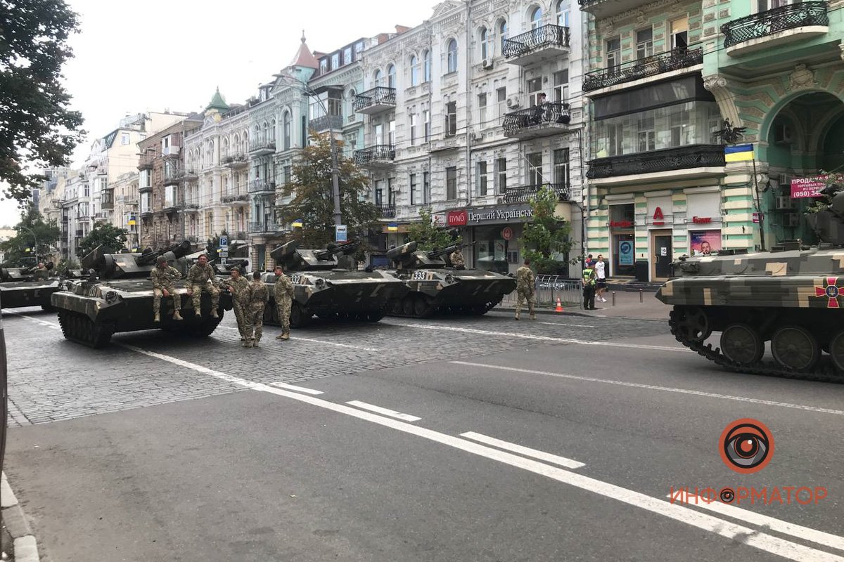 Подготовка к параду ко Дню Независимости в Киеве идёт полным ходом: фото и видео с Крещатика 4