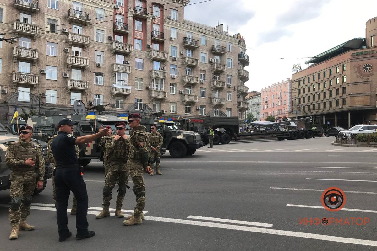 Подготовка к параду ко Дню Независимости в Киеве идёт полным ходом: фото и видео с Крещатика 5