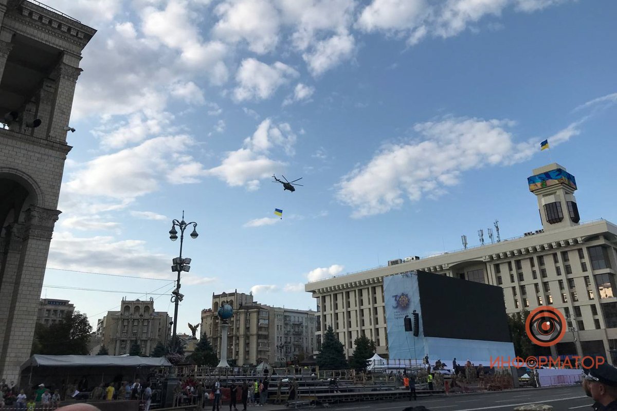 Подготовка к параду ко Дню Независимости в Киеве идёт полным ходом: фото и видео с Крещатика 11