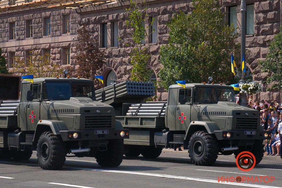 Тисячі військових, літаки, бронетехніка і бойові кораблі: детальний огляд Параду військ до Дня незалежності України 16