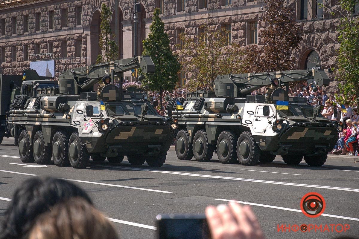 Тисячі військових, літаки, бронетехніка і бойові кораблі: детальний огляд Параду військ до Дня незалежності України 19