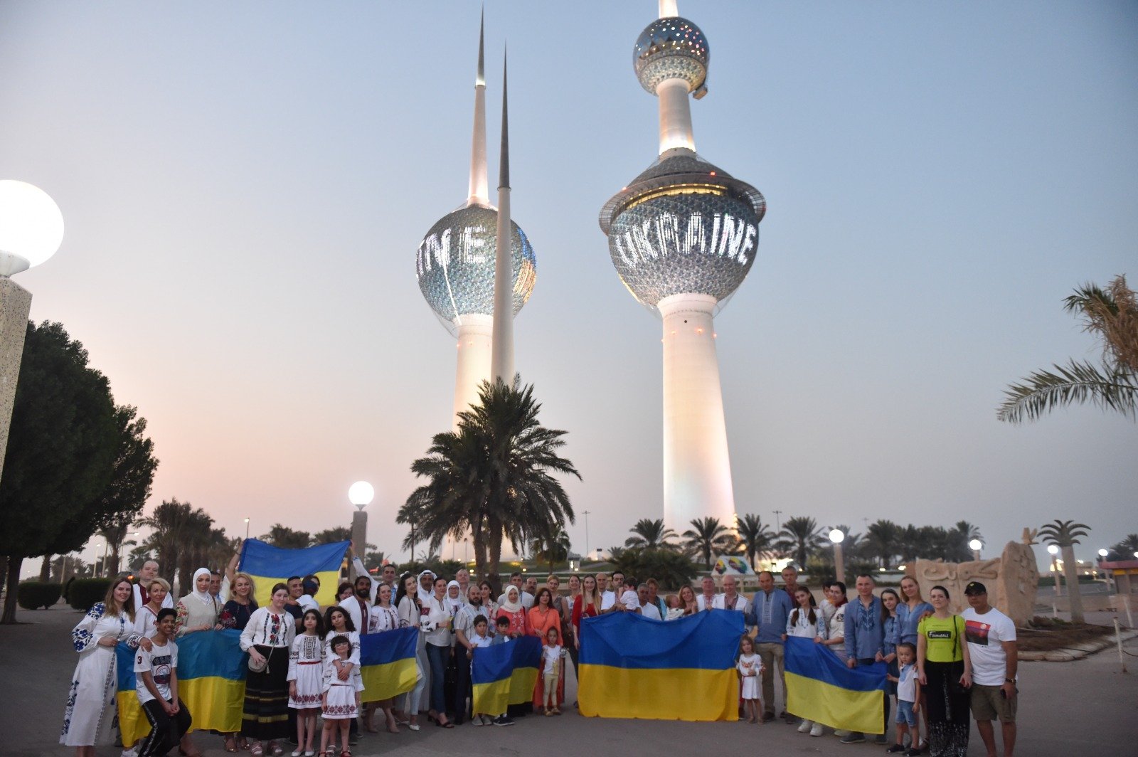Світ засяяв кольорами українського прапору: як Україну вітали з Днем Незалежності 1