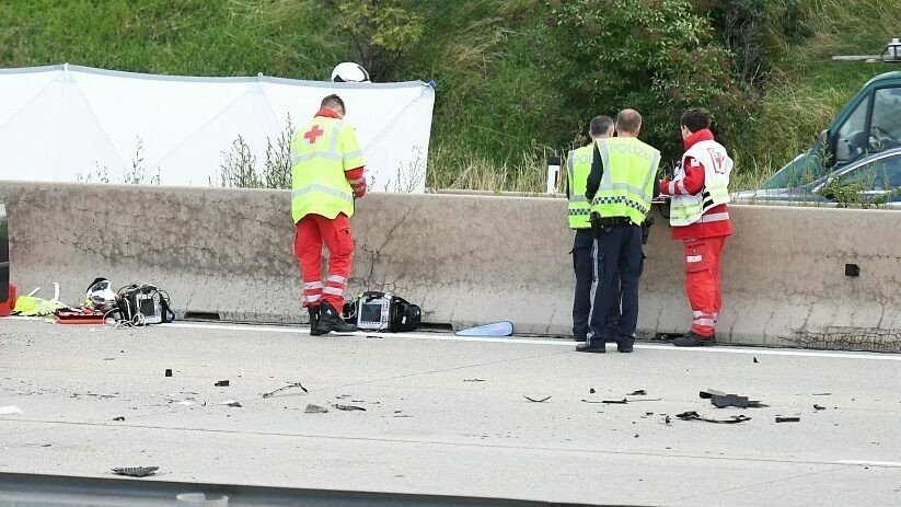 В Австрии в аварии погиб 6-летний украинец, его 2-летнего брата вертолетом доставили в больницу 2