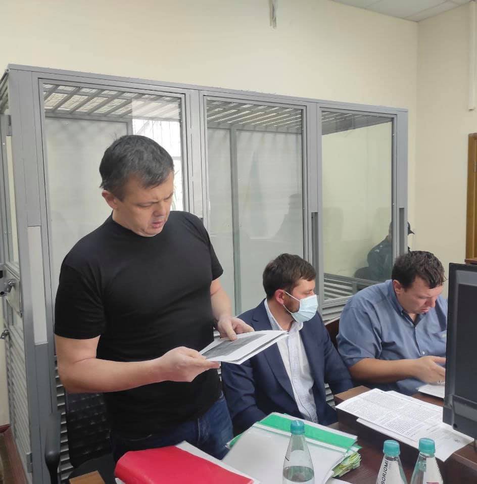 Голодает 36 день: экс-нардепу Семенченко стало плохо в зале суда, ему вызвали скорую 1