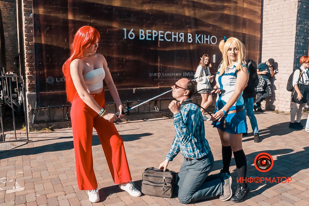 Хищник вышел на охоту, Матерь Миранда с младенцем, а Мандалорец потерял малыша Йоду. Как прошёл второй день Comic Con Ukraine 2021 15