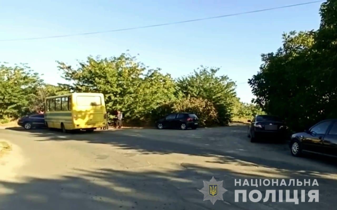 В Николаевской области мэр Вознесенка врезался в пассажирский автобус 1