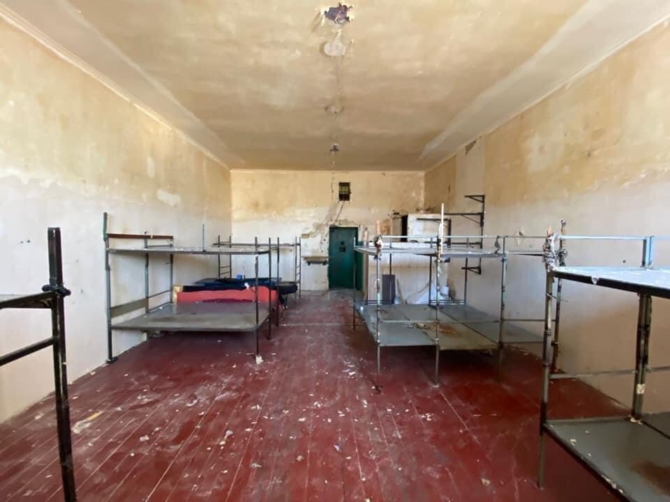 В изоляторе Киева отремонтировали прогулочный дворик: как он выглядит 4