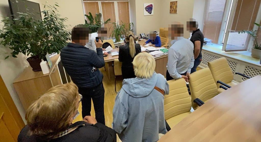 В КГГА снова проходят обыски. На этот раз из-за незаконной аренды коммунальной земли в центре Киева 1