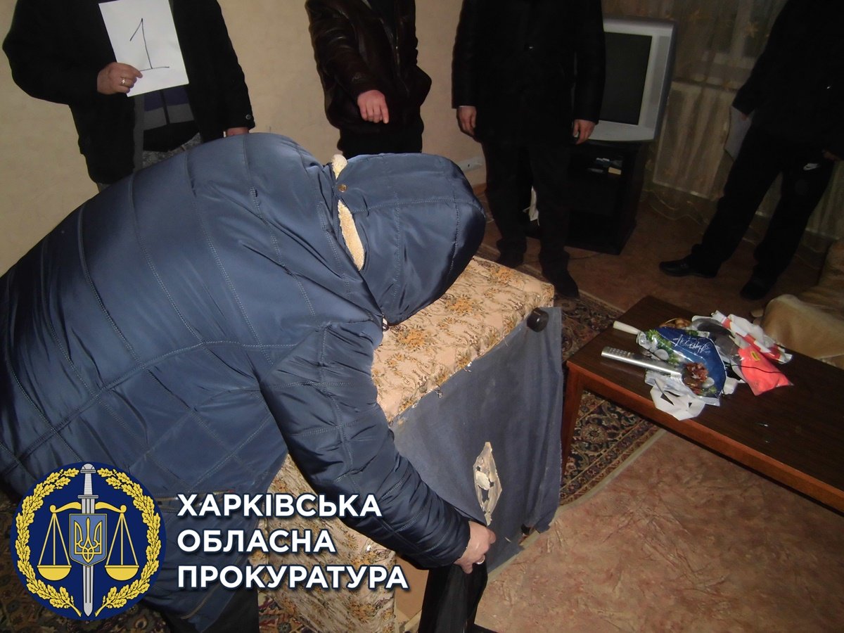 У Дніпропетровській області поліцейські вкрали у злодія понад 42 млн гривень: їх засудили до 10 і 11 років в'язниці 2