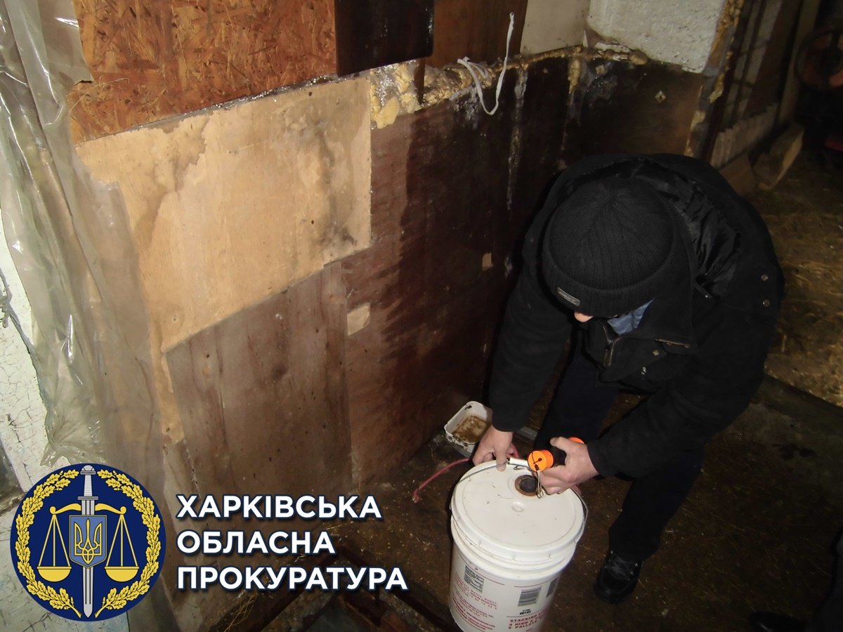 У Дніпропетровській області поліцейські вкрали у злодія понад 42 млн гривень: їх засудили до 10 і 11 років в'язниці 3