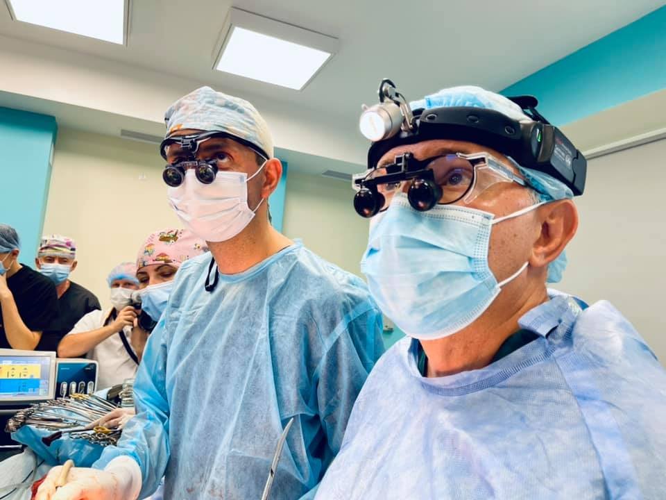 В Украине впервые провели трансплантацию лёгких мужчине и сердца ребенку 2