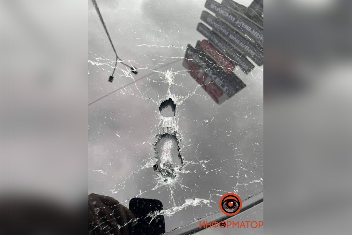 Выпустили 10 пуль, ранен водитель: подробности обстрела автомобиля Сергея Шефира 2