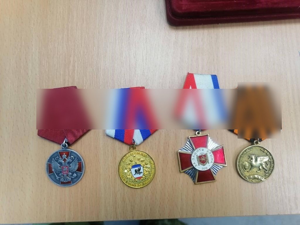 В Херсонской области задержали члена «Ополченцев Крыма» с фейковыми наградами 1