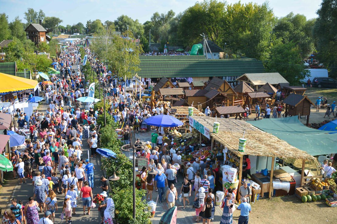 Садиба Гоголя, піраміди та Тріумфальна арка: що подивитися і де відпочити у Полтавській області 17