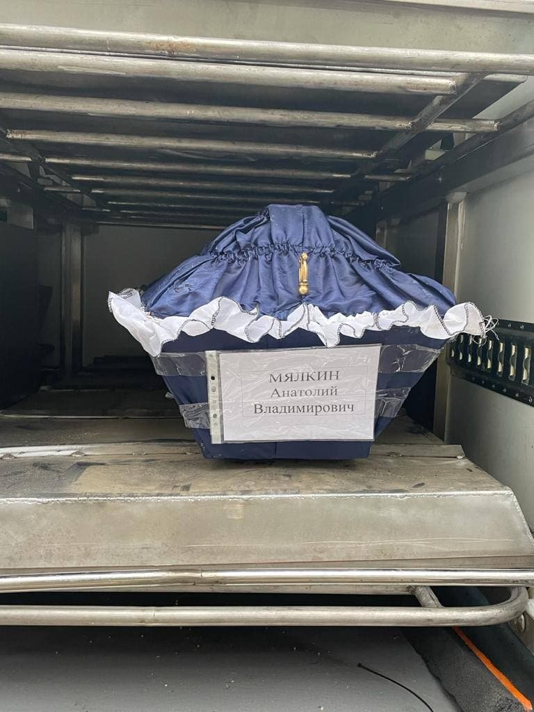 Украинская сторона передала оккупантам останки погибшего в 2014 году боевика: их отправят его матери 2