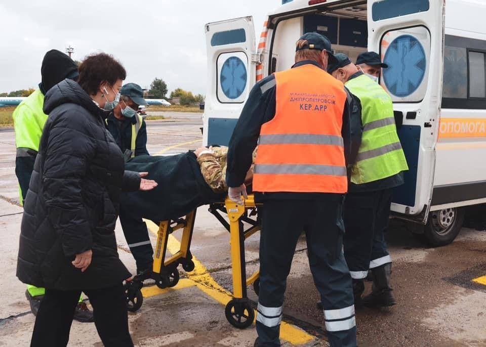 До Львова доставили вісьмох військових для лікування та реабілітації 2