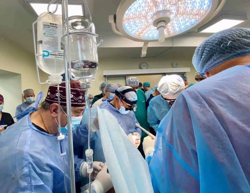 Во Львове врачи с помощью трансплантации вернули зрение пациенту 2