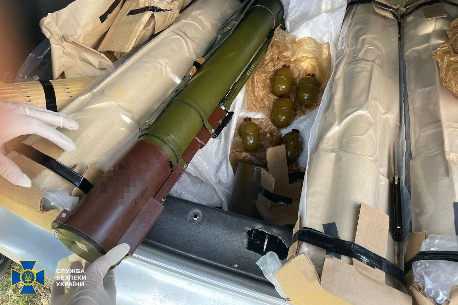В Николаеве начальник военного склада продавал снаряды, мины и гранаты 2